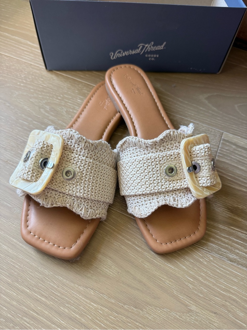 Universal Thread Cream Buckle Chrissy Sandals